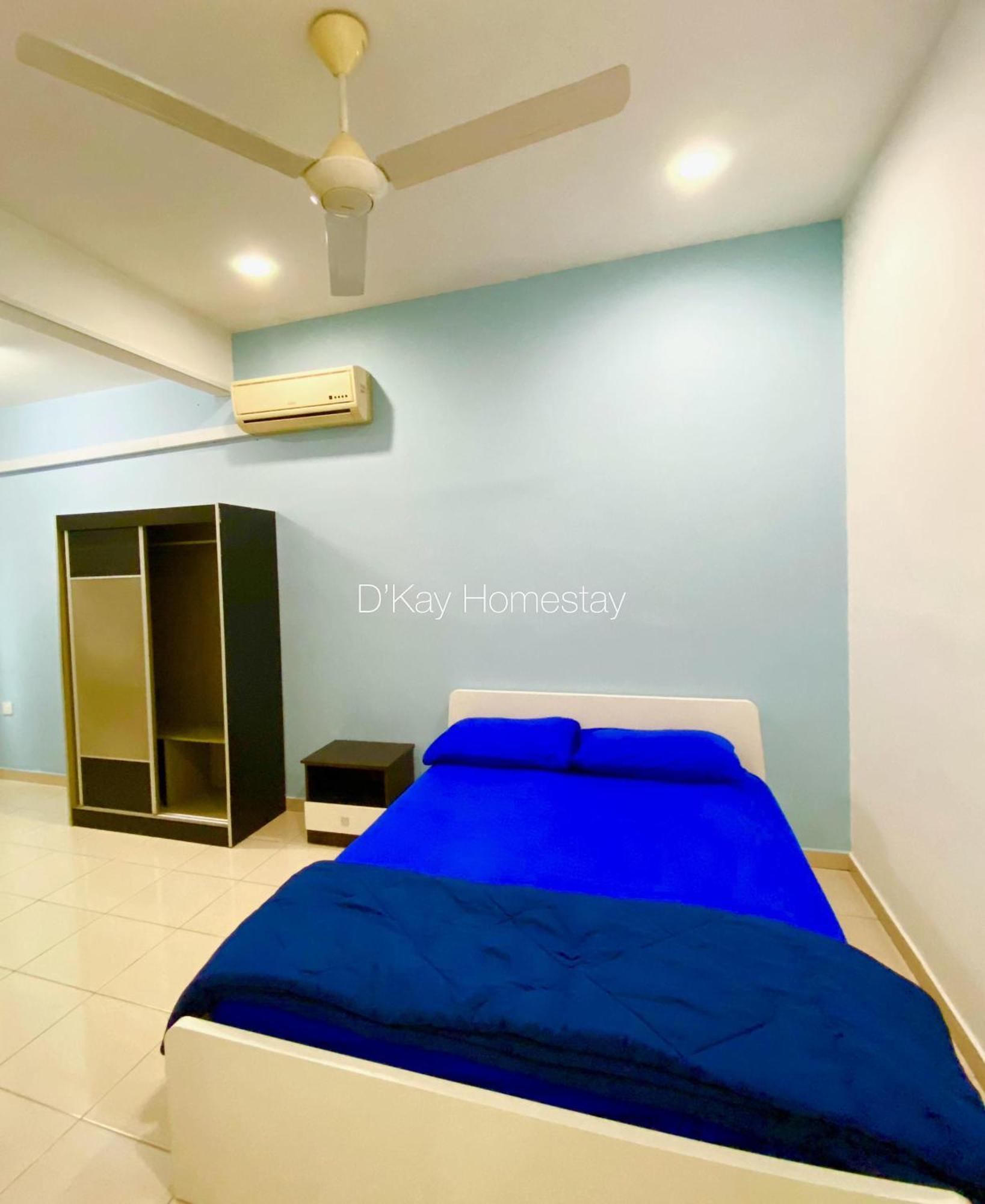 4 Bedrooms Homestay, Fully Aircond In Sendayan By D'Kay Homes I 10-15 Pax スレンバン エクステリア 写真