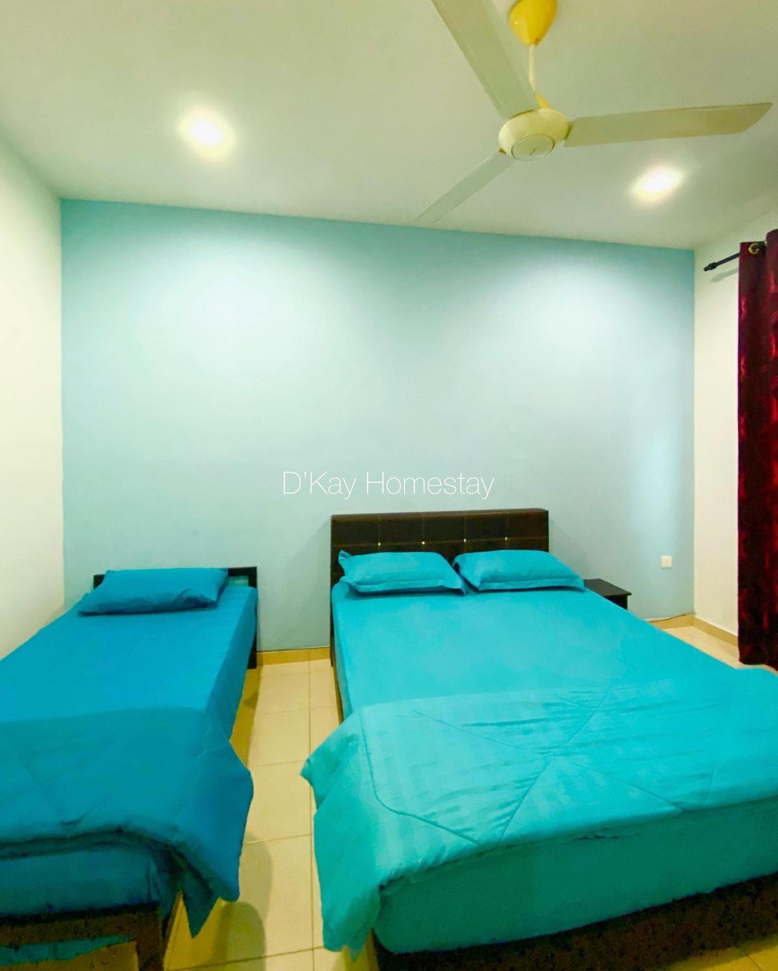 4 Bedrooms Homestay, Fully Aircond In Sendayan By D'Kay Homes I 10-15 Pax スレンバン エクステリア 写真